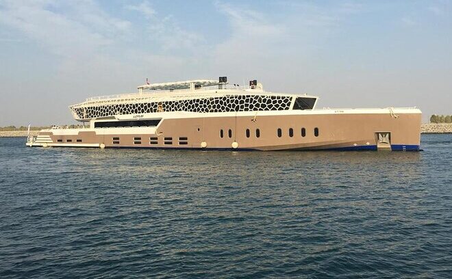 luxury marina cruise