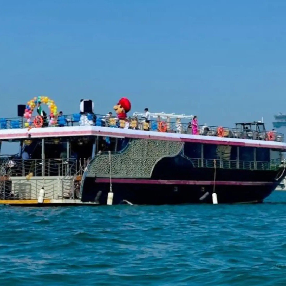 Dubai Marina Cruise Experience